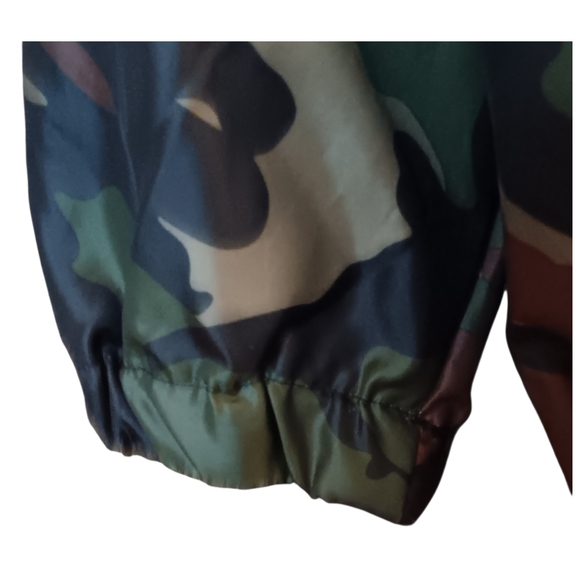 Camouflage Hooded Jacket Monogramed ERC For Example 'Emily Robinson Cathy' - Picture 4 of 9